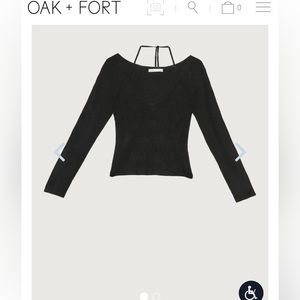 NWT Oak + Fort V-neck Sweater